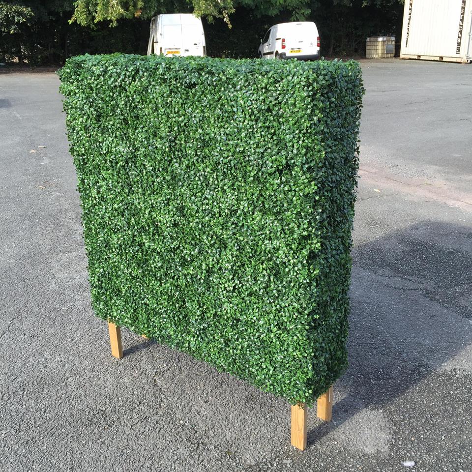 Artificial Boxwood Hedging On Legs - Hedgedin